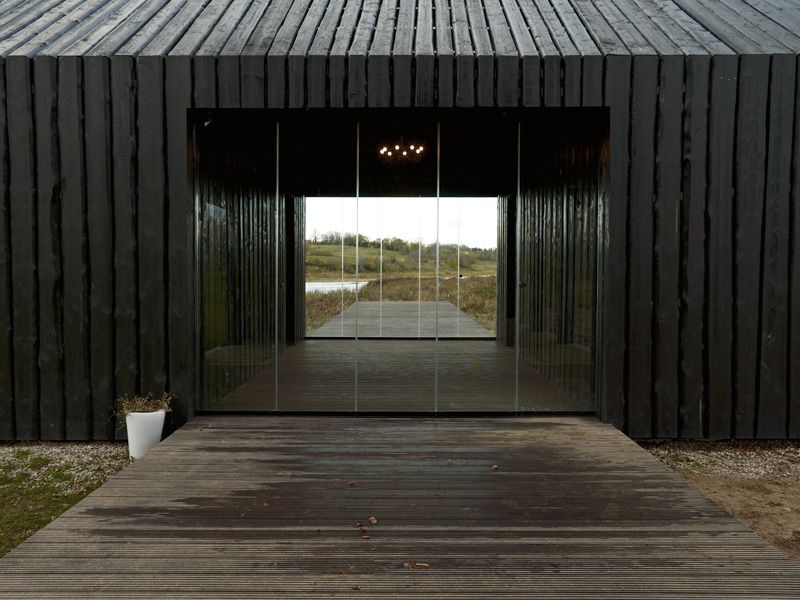 8blacks_10.jpg 8blacks_10.jpg