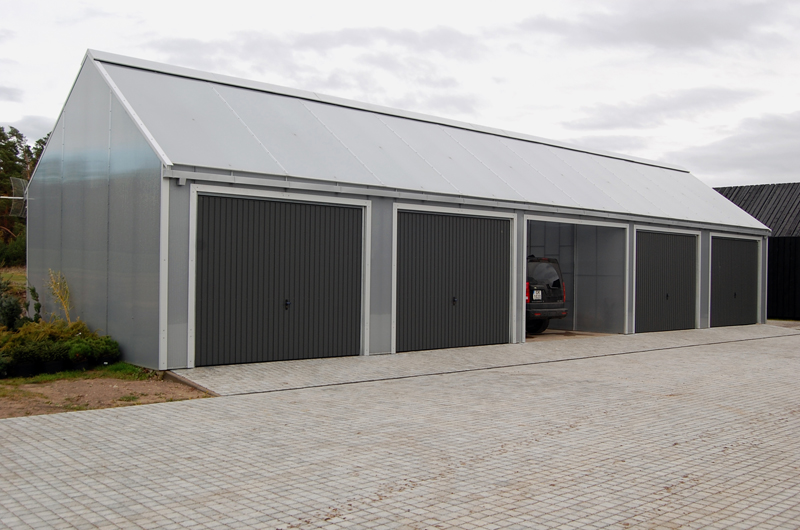 8blacks_28.JPG 8blacks_28.JPG